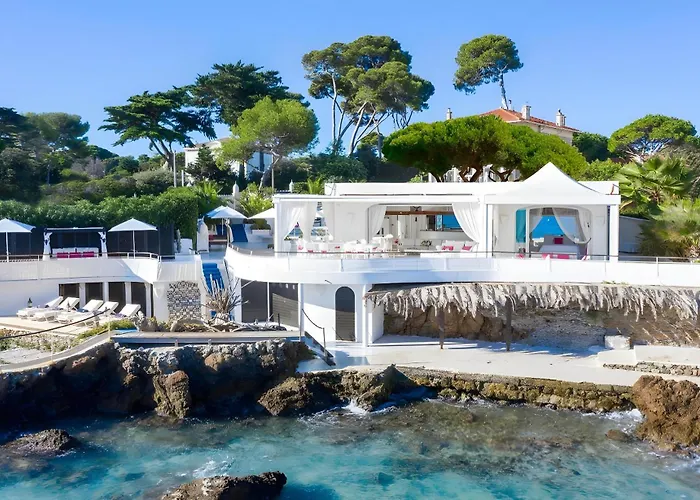 Pieds Dans L'eau Au Cap D'antibes Villa Antibes